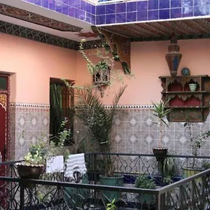 اداي فندق